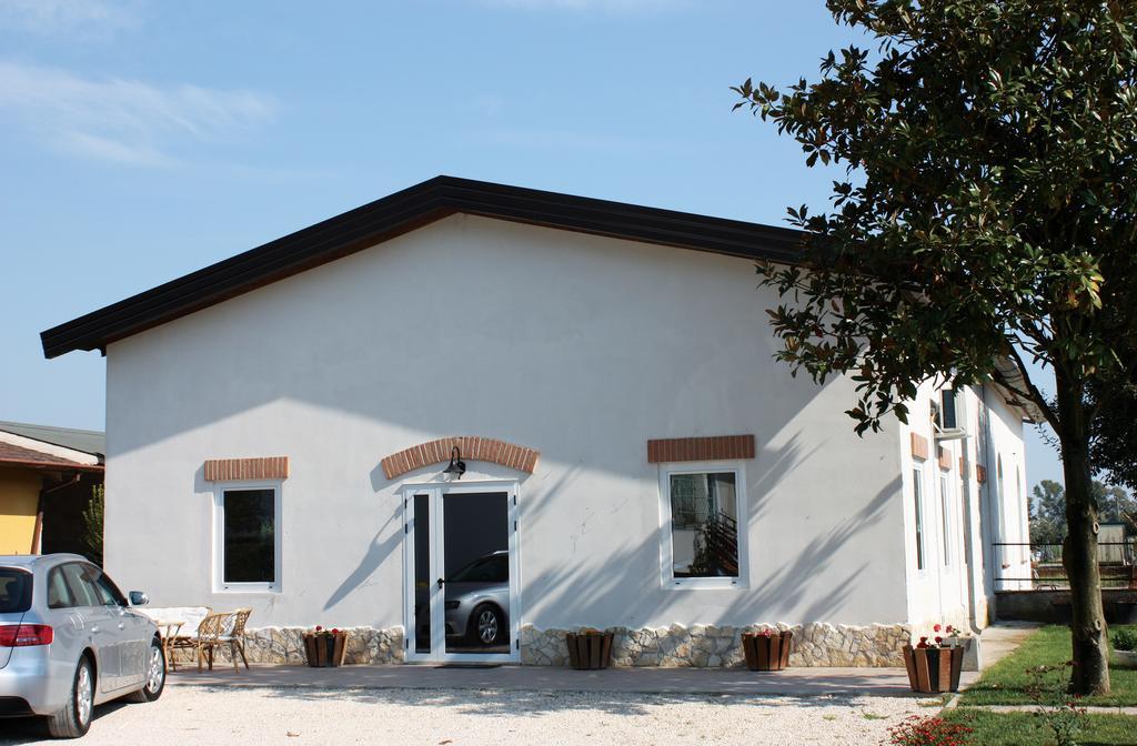 Oasi Di Francesca B&B Pontinia Екстериор снимка